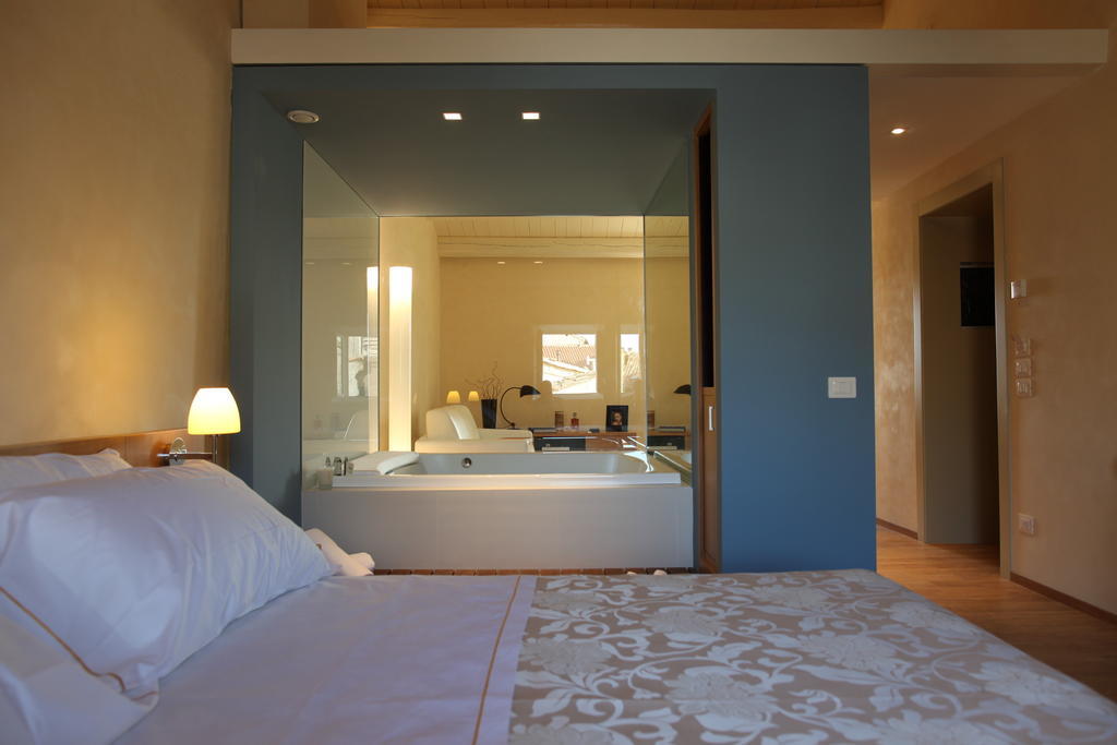Relais Del Borgo Hotel & Spa 4 Stelle Staffolo Zimmer foto